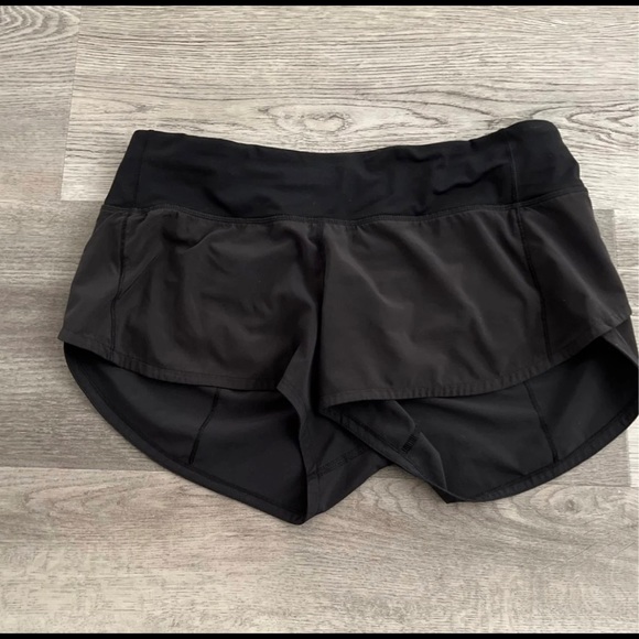 Two pairs of Lululemon Speed Up shorts 6 - Picture 5 of 5